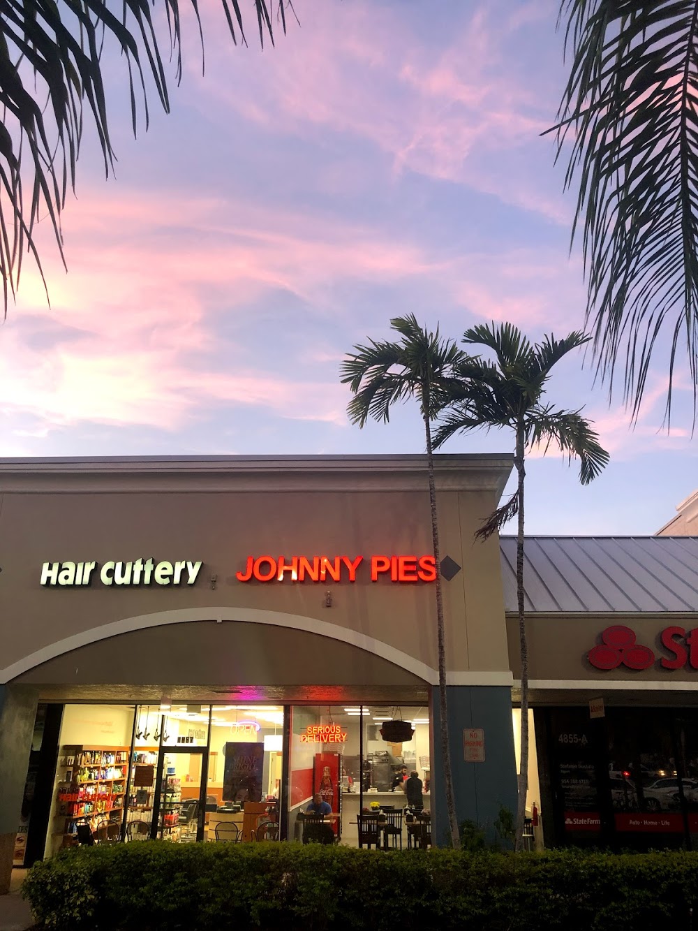 Johnny Pies Pizzeria